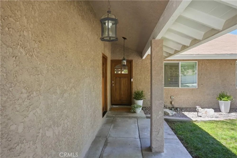 24335 Jennifer Place Newhall, CA 91321