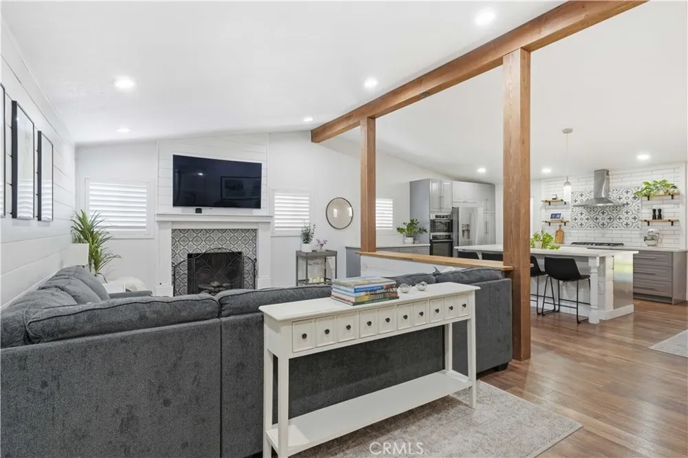 24335 Jennifer Place Newhall, CA 91321