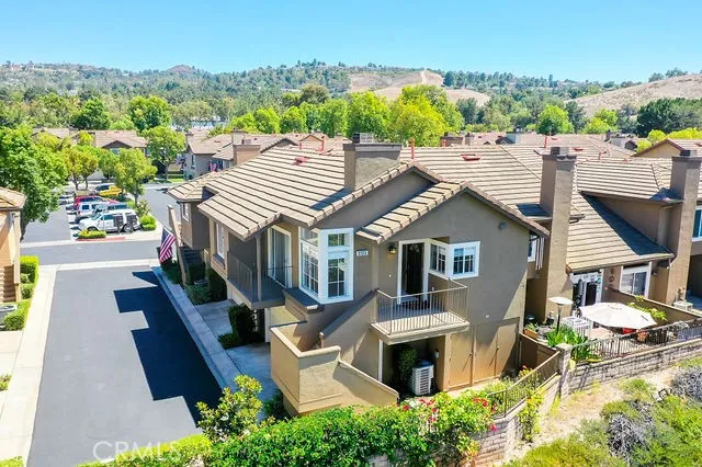 8123 E Oak Ridge Cir Anaheim Hills, CA 92808