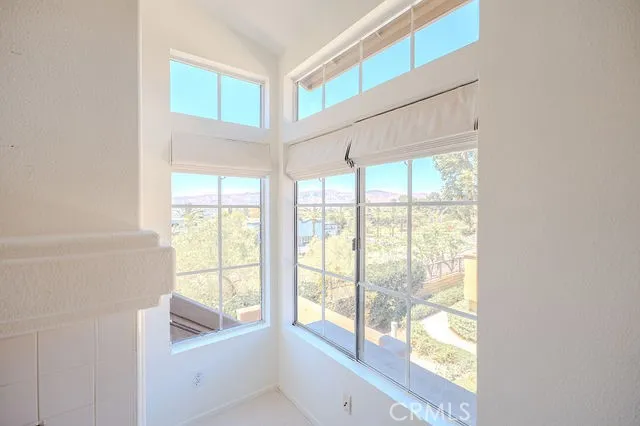 8123 E Oak Ridge Cir Anaheim Hills, CA 92808