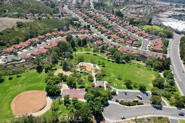 8123 E Oak Ridge Cir Anaheim Hills, CA 92808