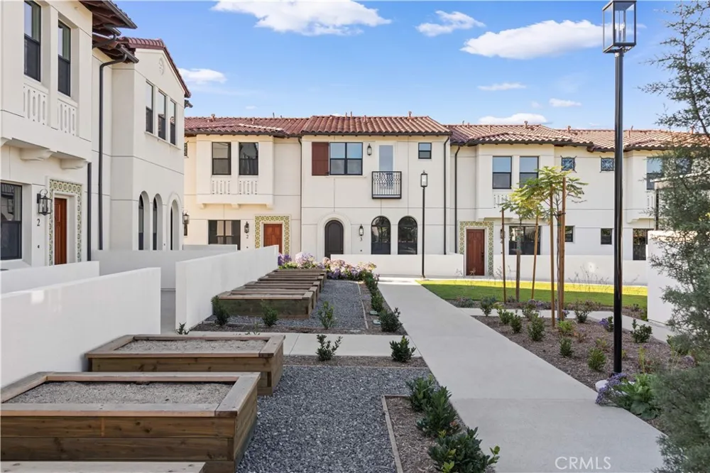 200 New Avenue #5 Monterey Park, CA 91755