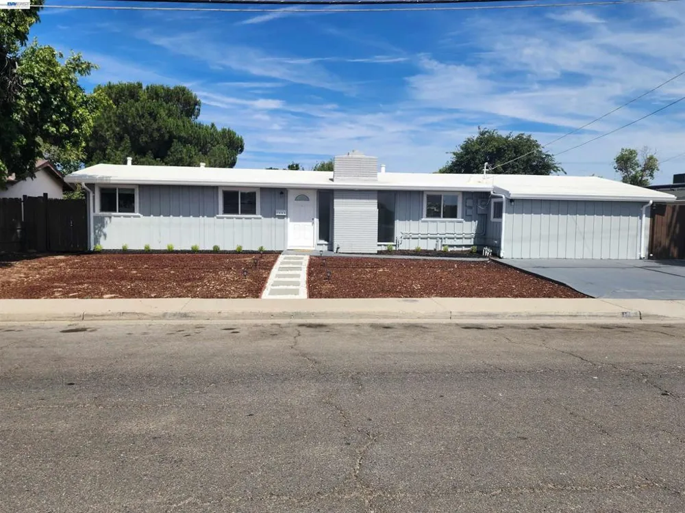 1238 Maryland Ave Los Banos, CA 93635