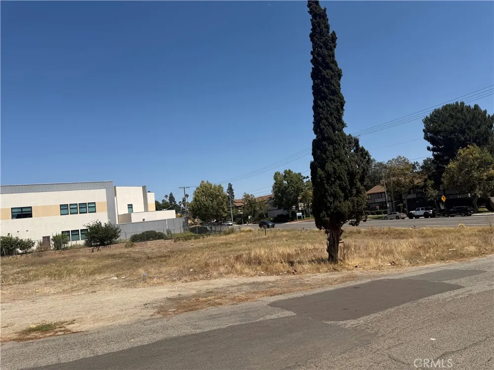 6559 Arlington Avenue Riverside, CA 92504