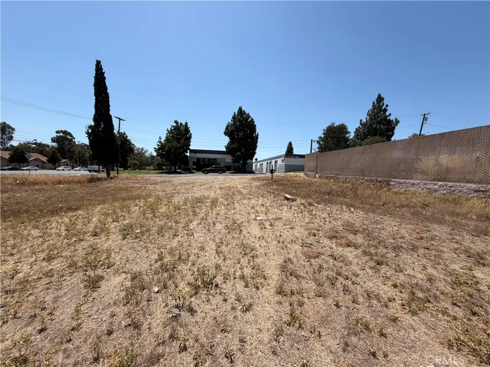 6559 Arlington Avenue Riverside, CA 92504
