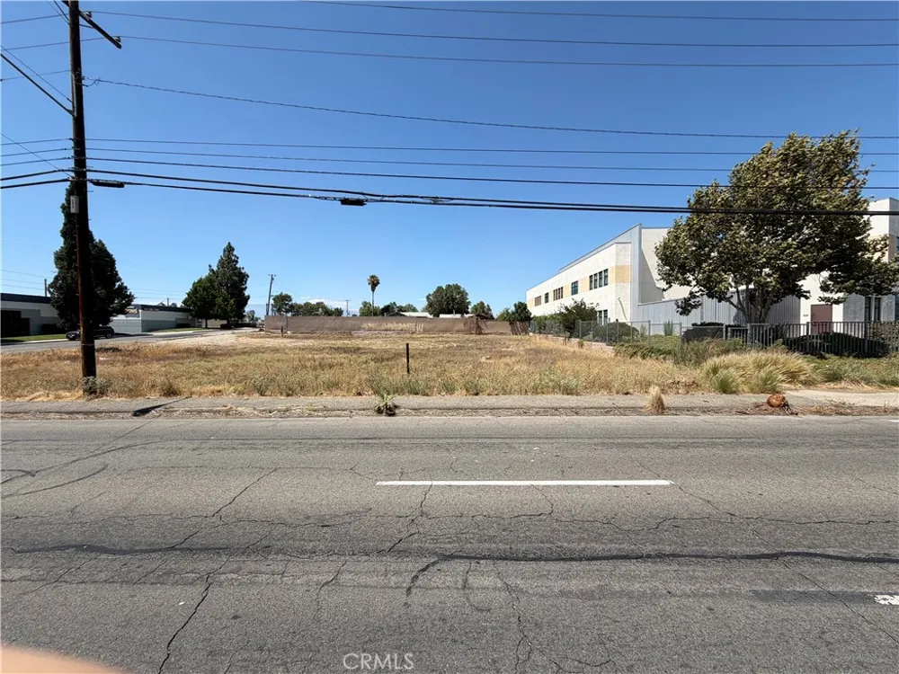 6559 Arlington Avenue Riverside, CA 92504