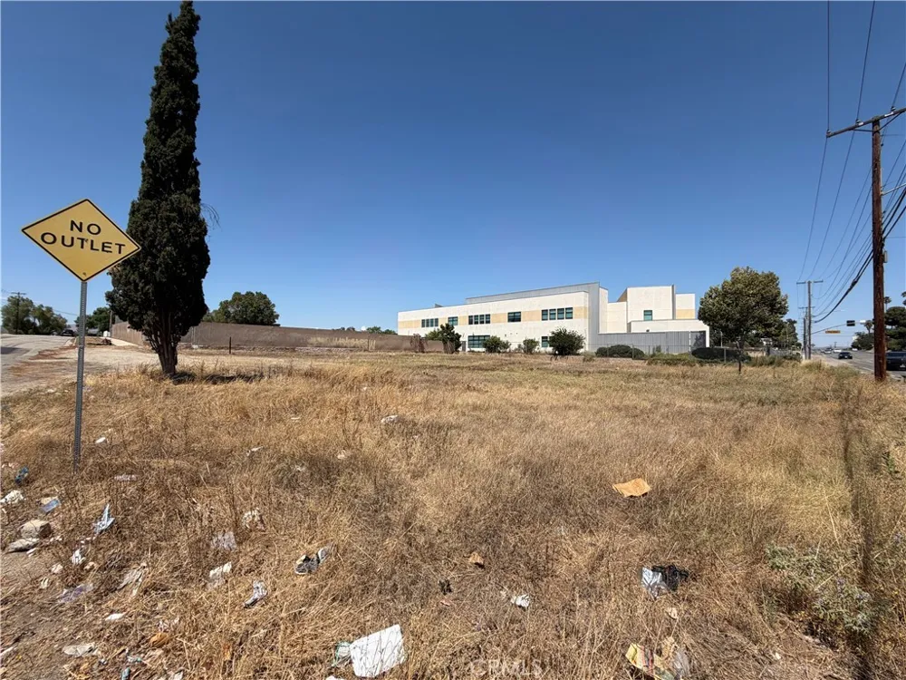 6559 Arlington Avenue Riverside, CA 92504