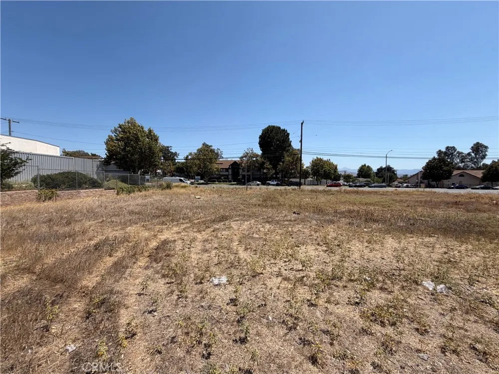 6559 Arlington Avenue Riverside, CA 92504