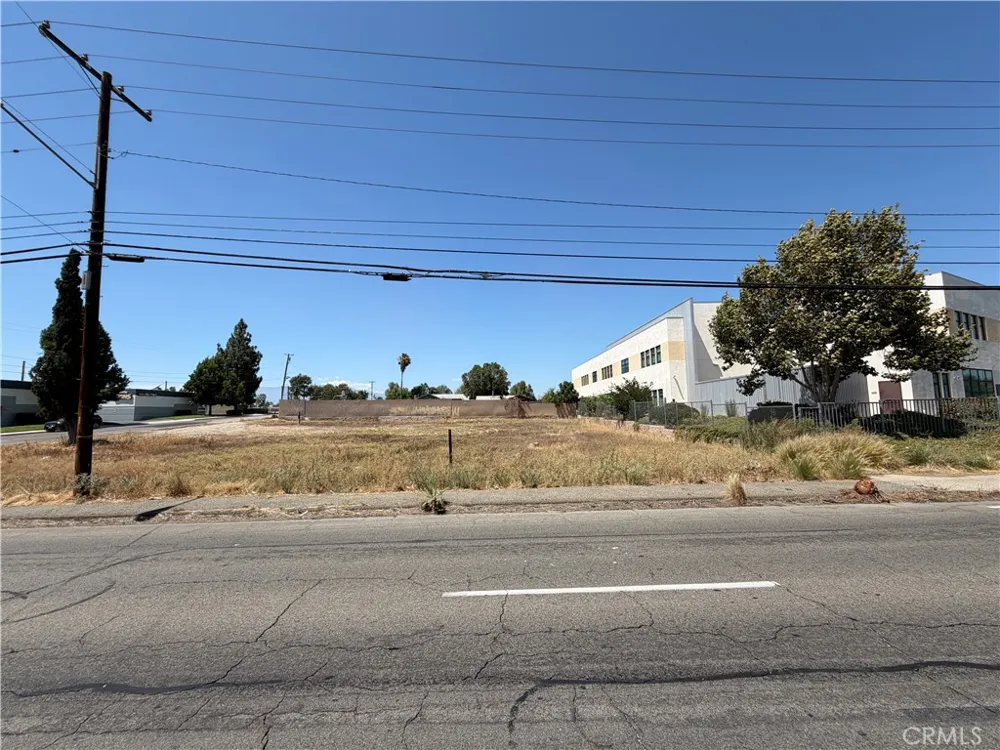 6559 Arlington Avenue Riverside, CA 92504