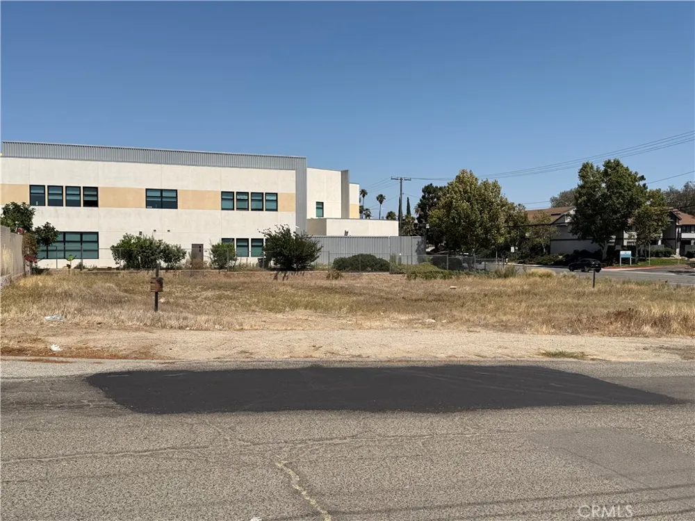 6559 Arlington Avenue Riverside, CA 92504