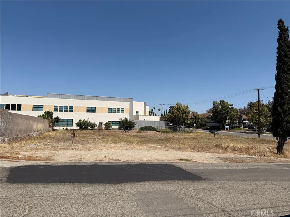 6559 Arlington Avenue Riverside, CA 92504