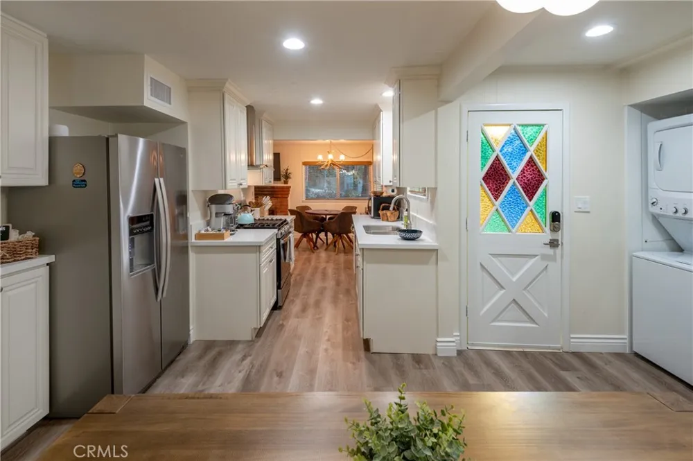 640 Pyramid Crestline, CA 92325