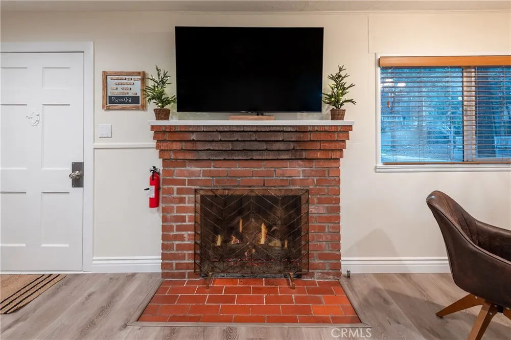 640 Pyramid Crestline, CA 92325