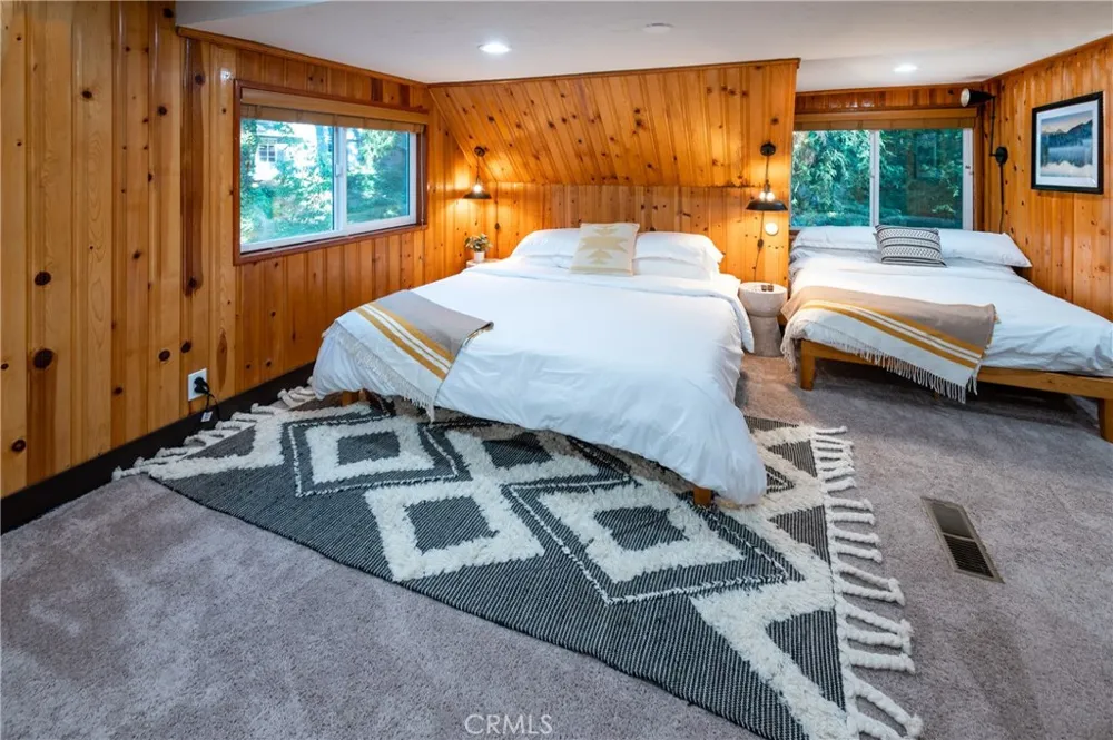 640 Pyramid Crestline, CA 92325
