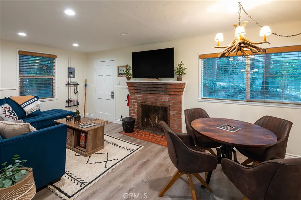 640 Pyramid Crestline, CA 92325