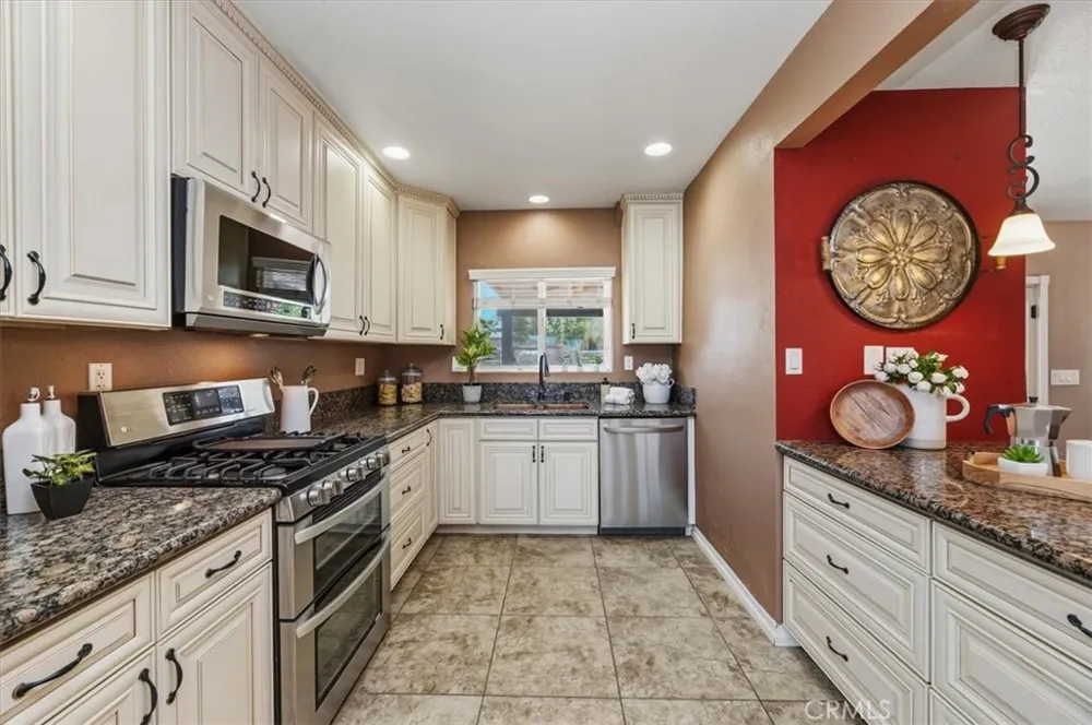 3243 Temescal Norco, CA 92860