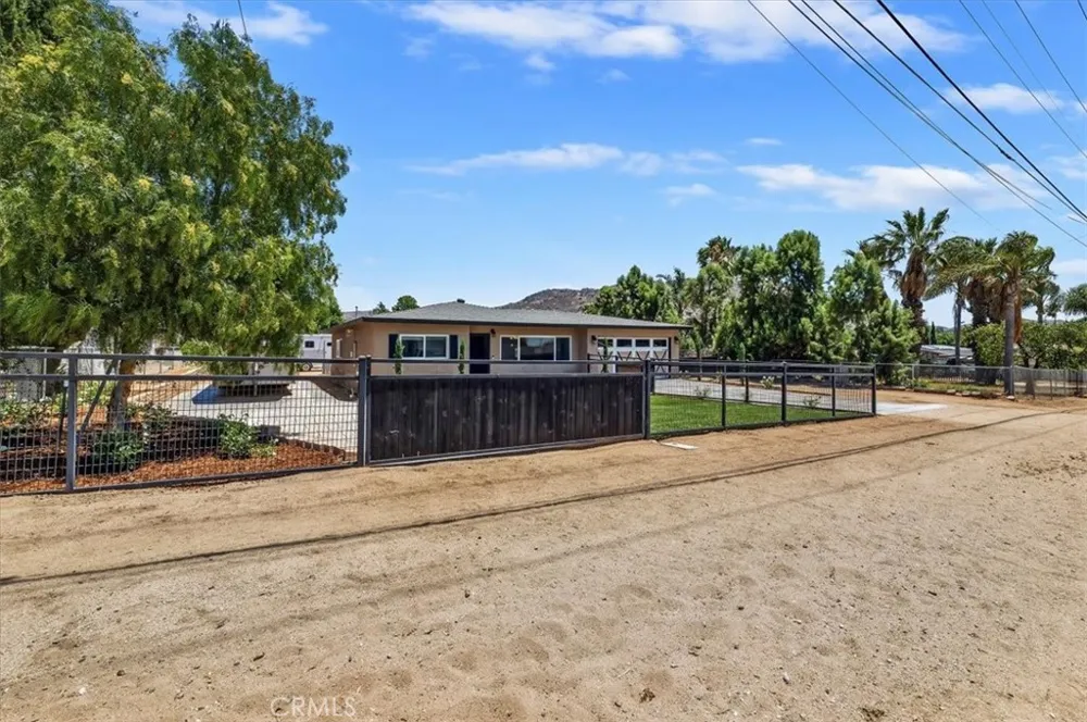 3243 Temescal Norco, CA 92860