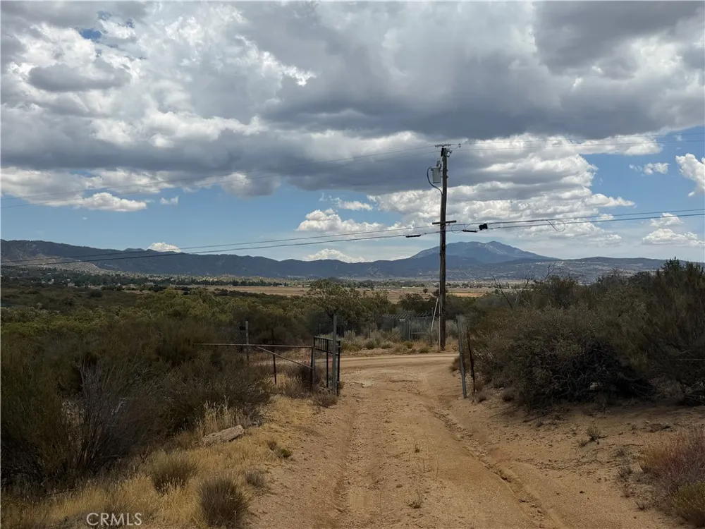 38400 Fischer Road Anza, CA 92539
