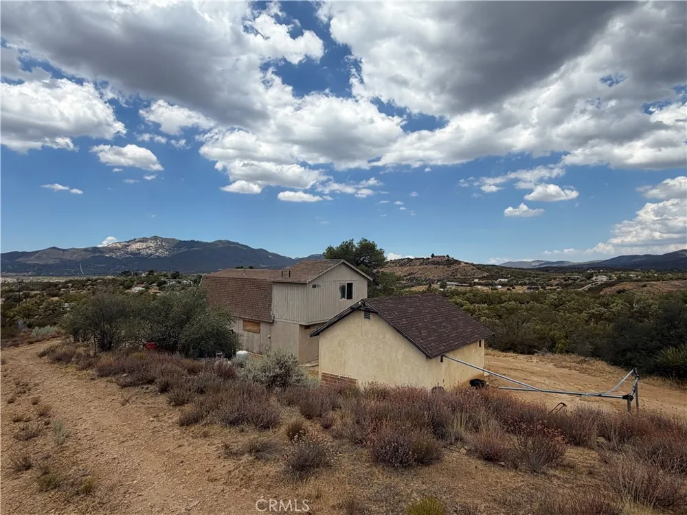 38400 Fischer Road Anza, CA 92539