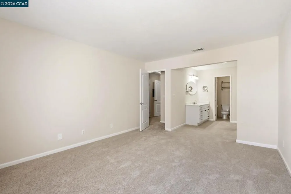 5095 Valley Crest Dr #309 Concord, CA 94521