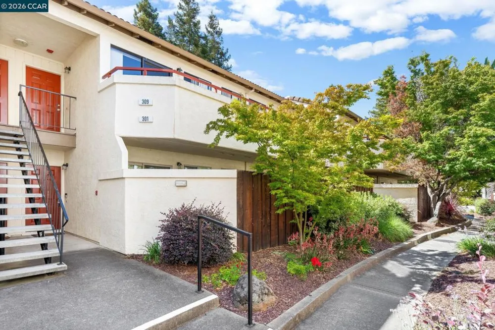 5095 Valley Crest Dr #309 Concord, CA 94521