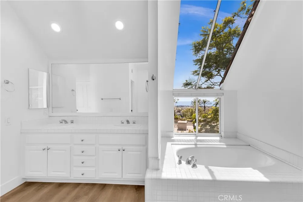 13 Veracruz Dana Point, CA 92629