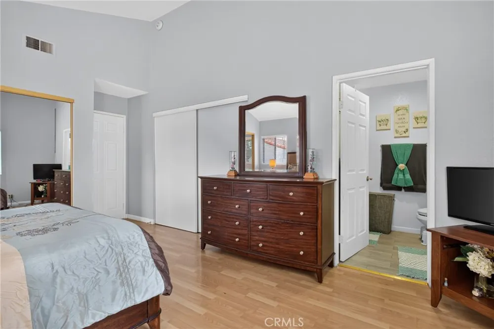 9414 Moonbeam Avenue #19 Panorama City, CA 91402