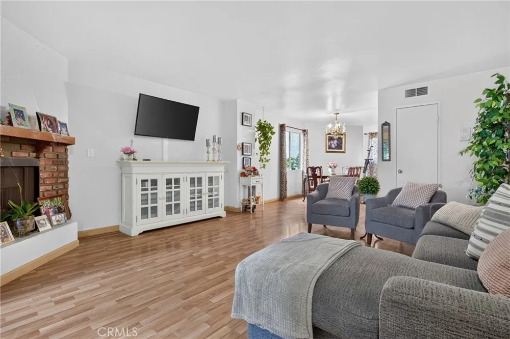 9414 Moonbeam Avenue #19 Panorama City, CA 91402