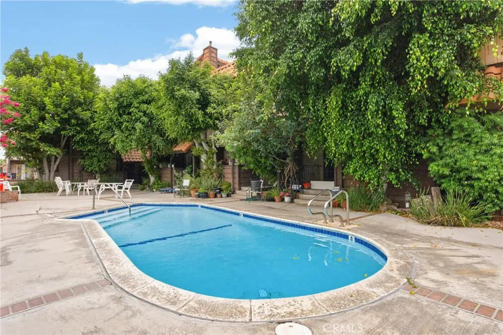 9414 Moonbeam Avenue #19 Panorama City, CA 91402