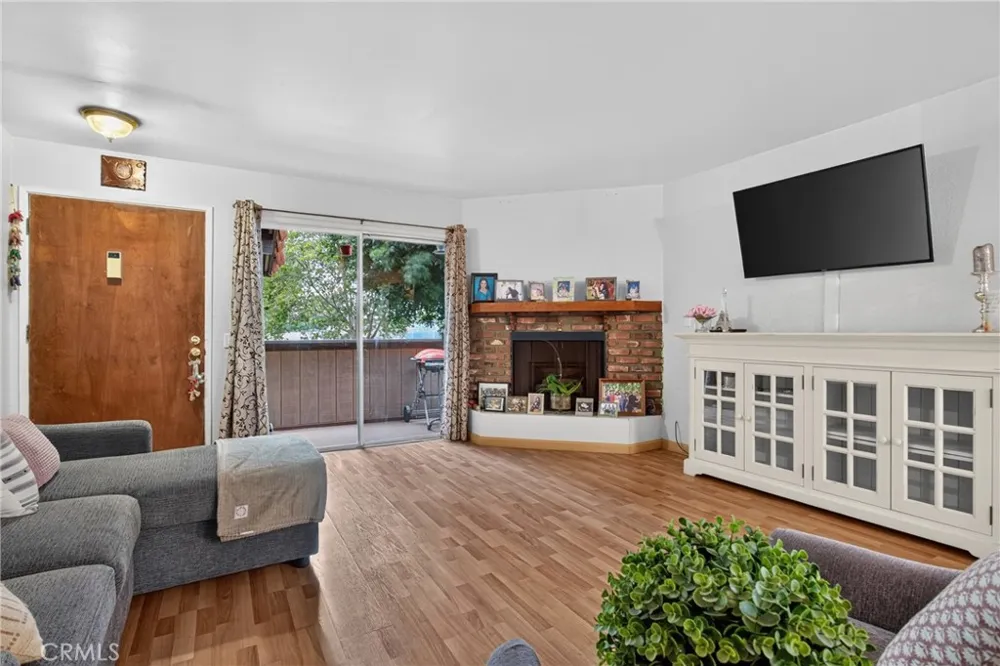 9414 Moonbeam Avenue #19 Panorama City, CA 91402