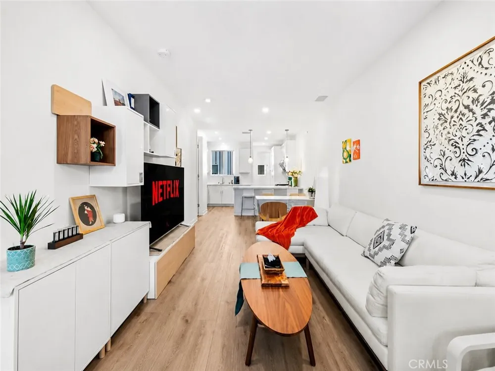 4061 E LUNA PASEO #31 Ontario, CA 91764