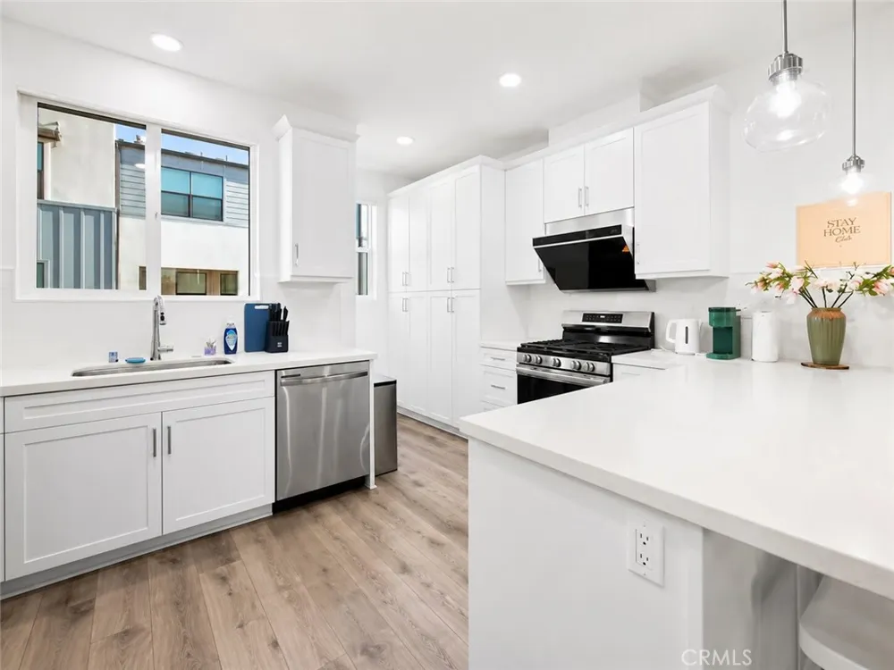 4061 E LUNA PASEO #31 Ontario, CA 91764