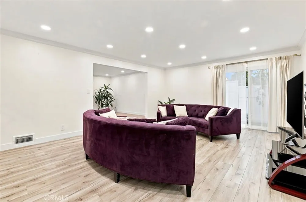 6951 Bellclaire Tujunga, CA 91042
