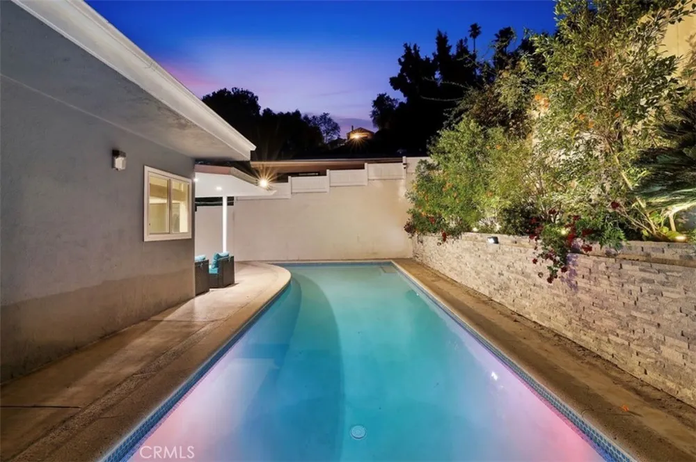 6951 Bellclaire Tujunga, CA 91042