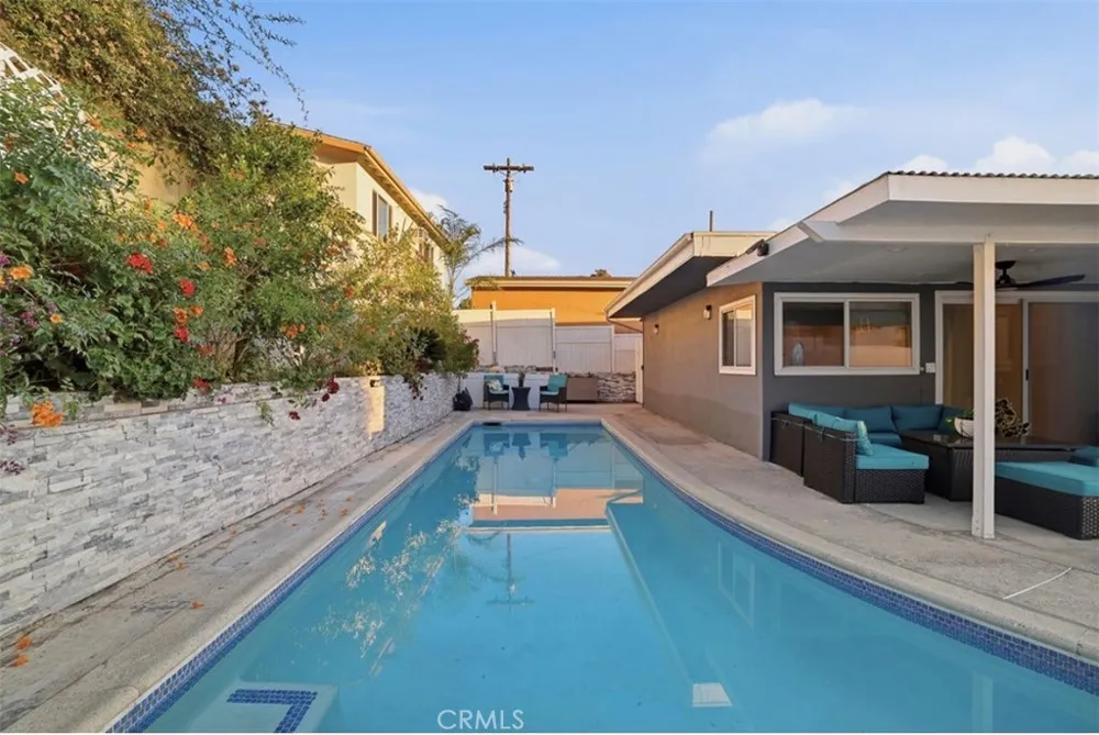 6951 Bellclaire Tujunga, CA 91042