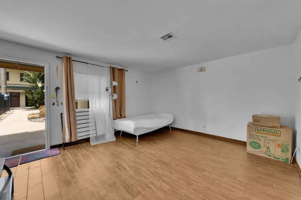 940 Calla Avenue #12 Imperial Beach, CA 91932