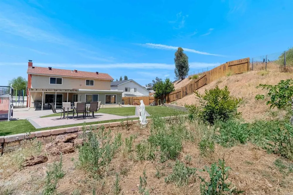 8406 Alado Place El Cajon, CA 92021
