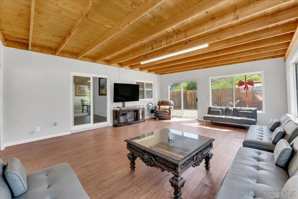 8406 Alado Place El Cajon, CA 92021