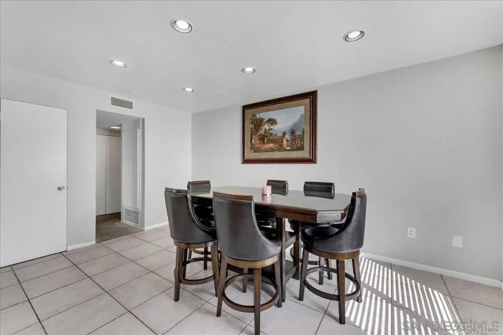 8406 Alado Place El Cajon, CA 92021