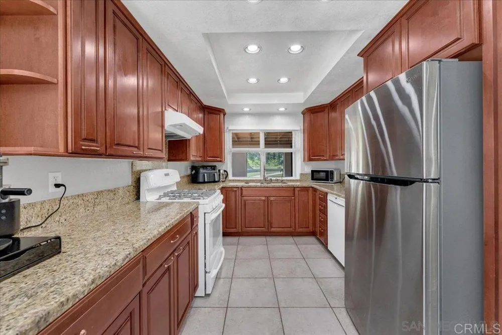 8406 Alado Place El Cajon, CA 92021
