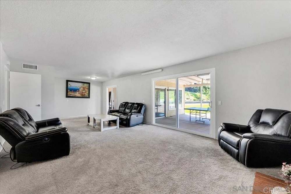 8406 Alado Place El Cajon, CA 92021