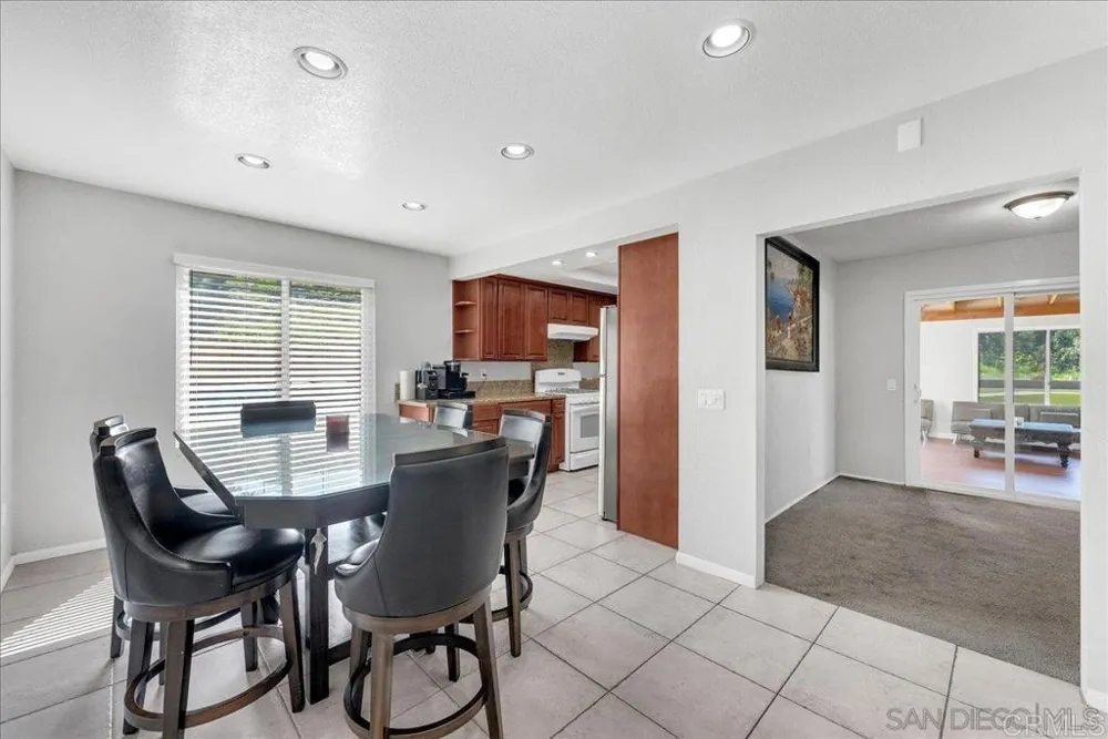 8406 Alado Place El Cajon, CA 92021