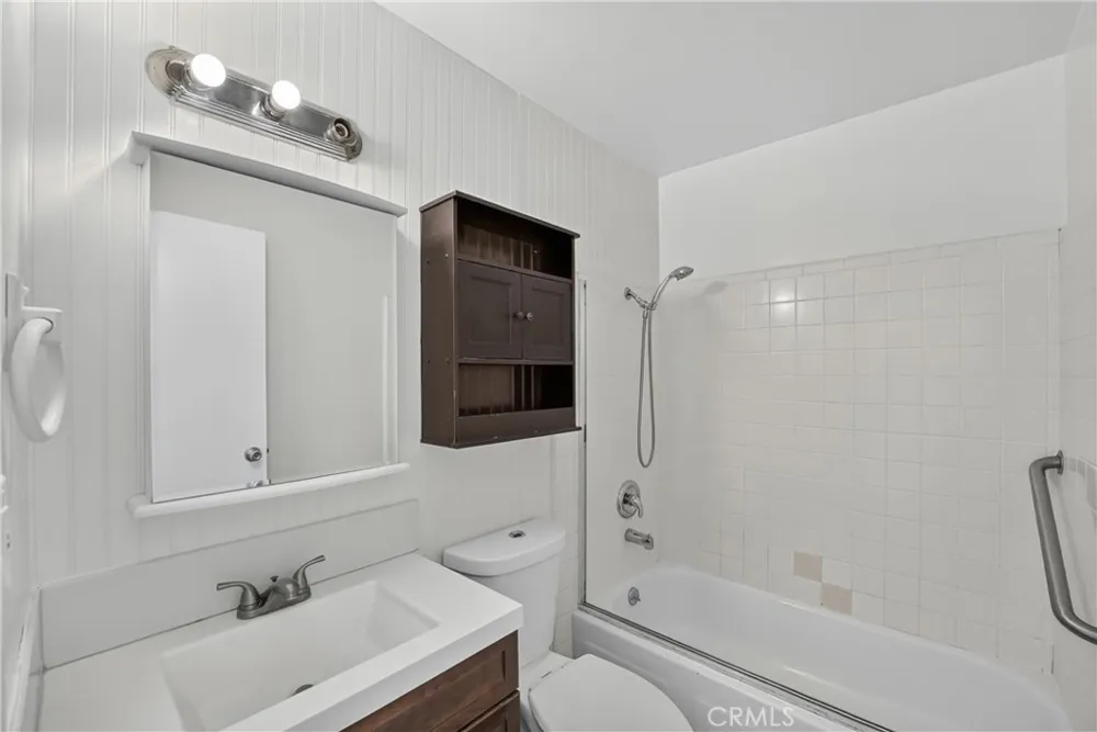 18204 Via Calma #1 Rowland Heights, CA 91748