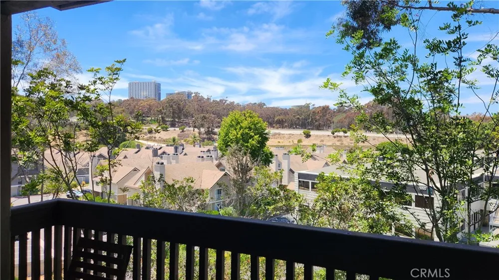 8860 Villa La Jolla Drive #215 La Jolla, CA 92037