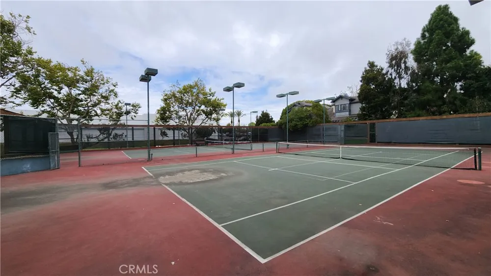 8860 Villa La Jolla Drive #215 La Jolla, CA 92037