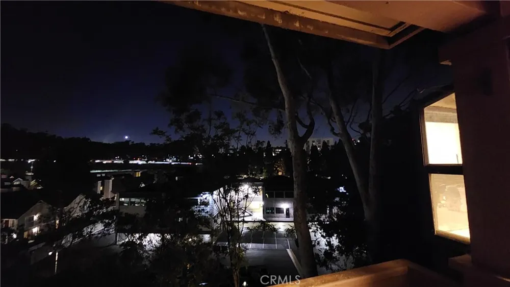 8860 Villa La Jolla Drive #215 La Jolla, CA 92037