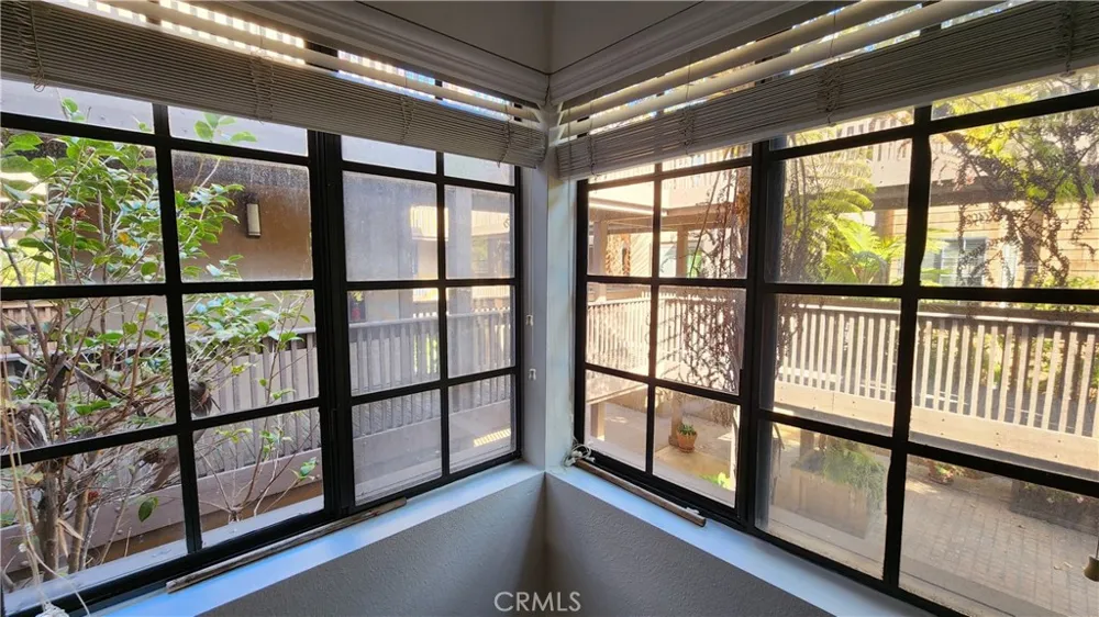 8860 Villa La Jolla Drive #215 La Jolla, CA 92037