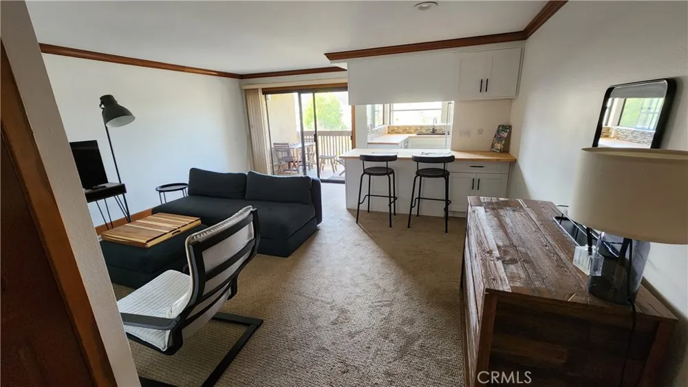 8860 Villa La Jolla Drive #215 La Jolla, CA 92037
