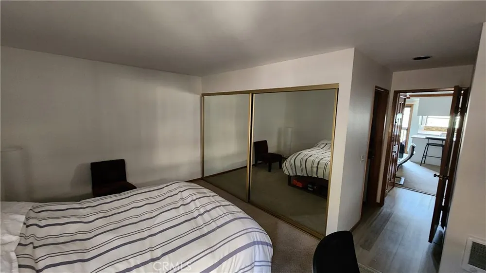 8860 Villa La Jolla Drive #215 La Jolla, CA 92037
