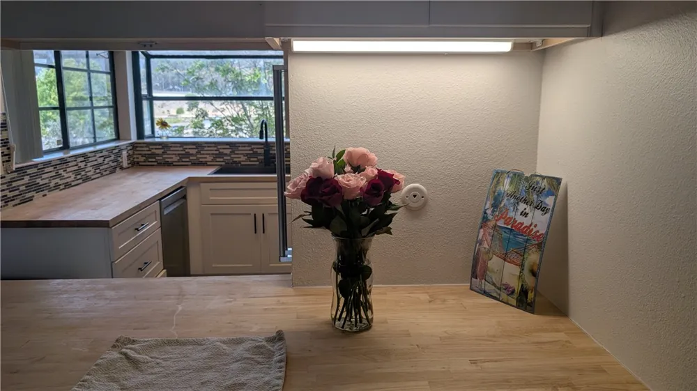 8860 Villa La Jolla Drive #215 La Jolla, CA 92037